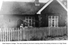 gatekeepers cottage high st near subway